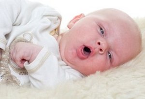 Каковы причины кашля у новорожденных детей