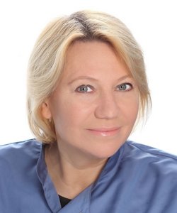 Салова Анна Викторовна - великолепный стоматолог и один из авторов книги «Особенности эстетической реставрации в стоматологии»