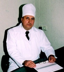 Василий Васильевич Леонов - автор руководства по эндоскопии пищевода, желудка и двенадцатиперстной кишки