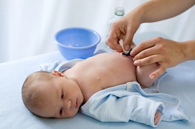Основы гигиены новорожденного: Обработка пупочной ранки