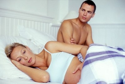 Не стоит отказываться от интимной близости при нормально протекающей беременности