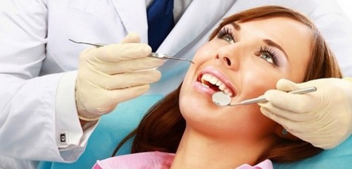 Безболезненное лечение зубов в современных клиниках