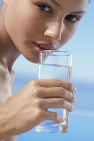 Скачать бесплатно книгу, учебник по медицине Почему рекомендуется пить много воды?